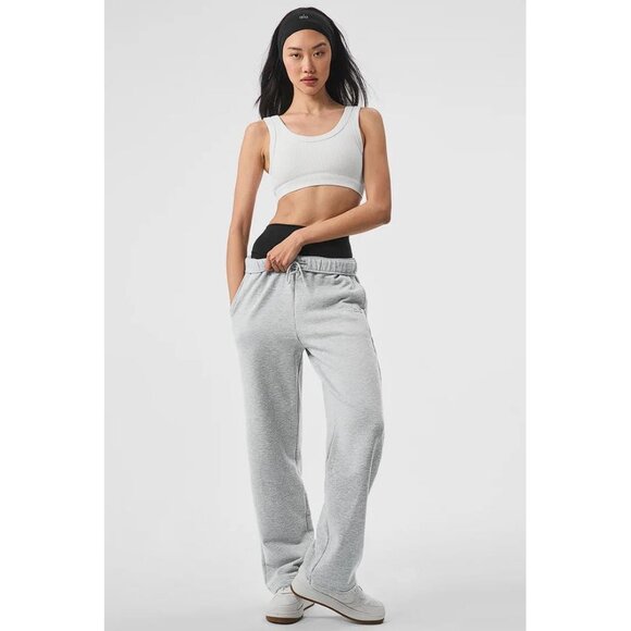 ALO YOGA Women's Accolade Straight Leg Sweatpant Size L In Athletic Heather Grey - Picture 3 of 9